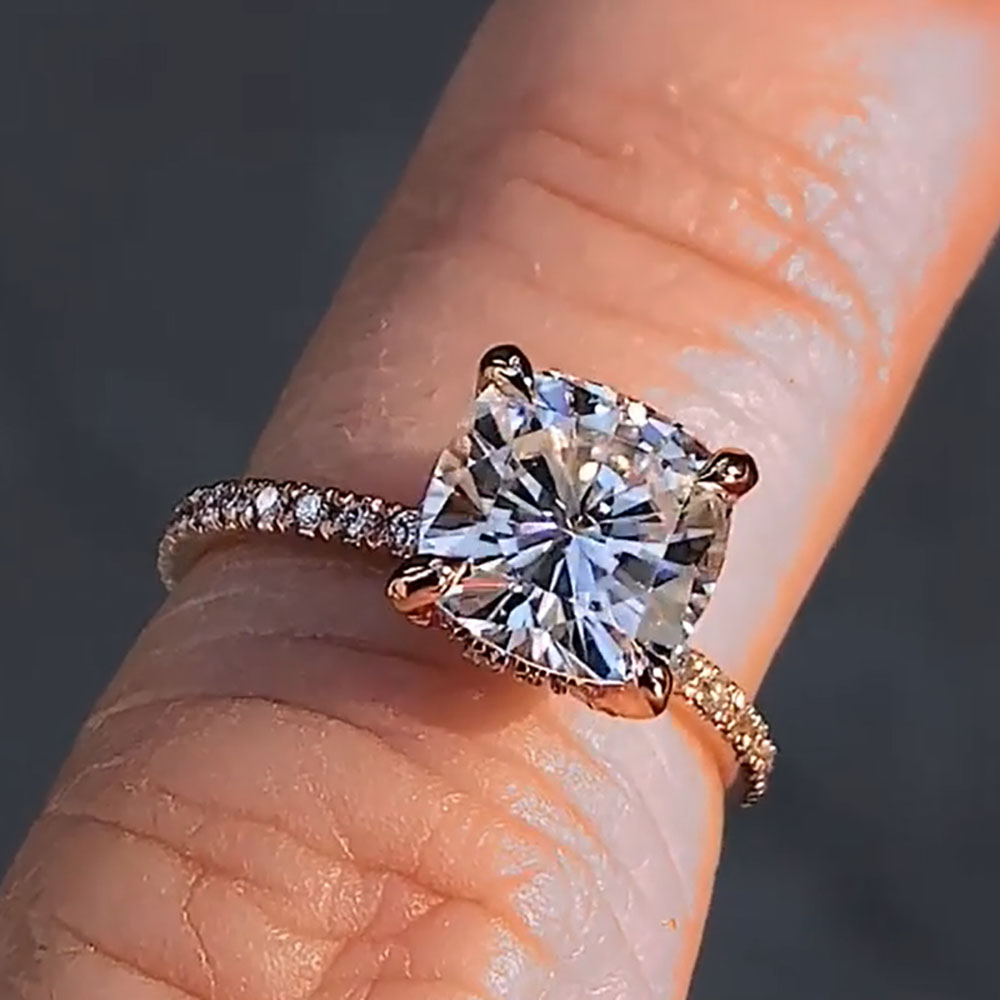 Moissanite Engagement Ring 1 Carat - Anillo de compromiso personalizado de oro