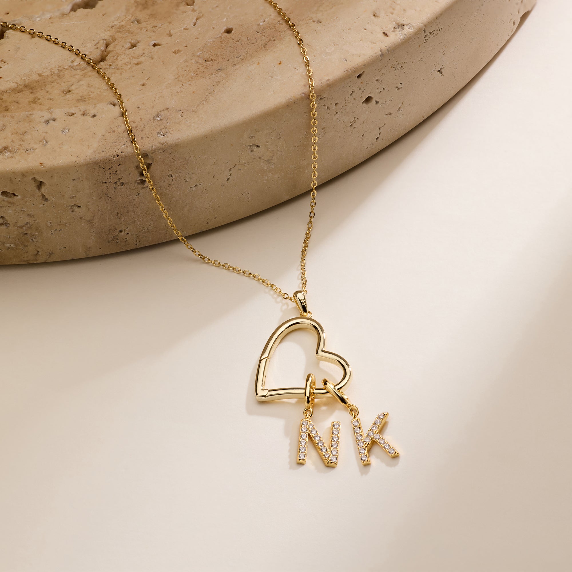 Collar con Colgante de Corazón - Initial Letter Necklace 18K Gold reseña y precio
