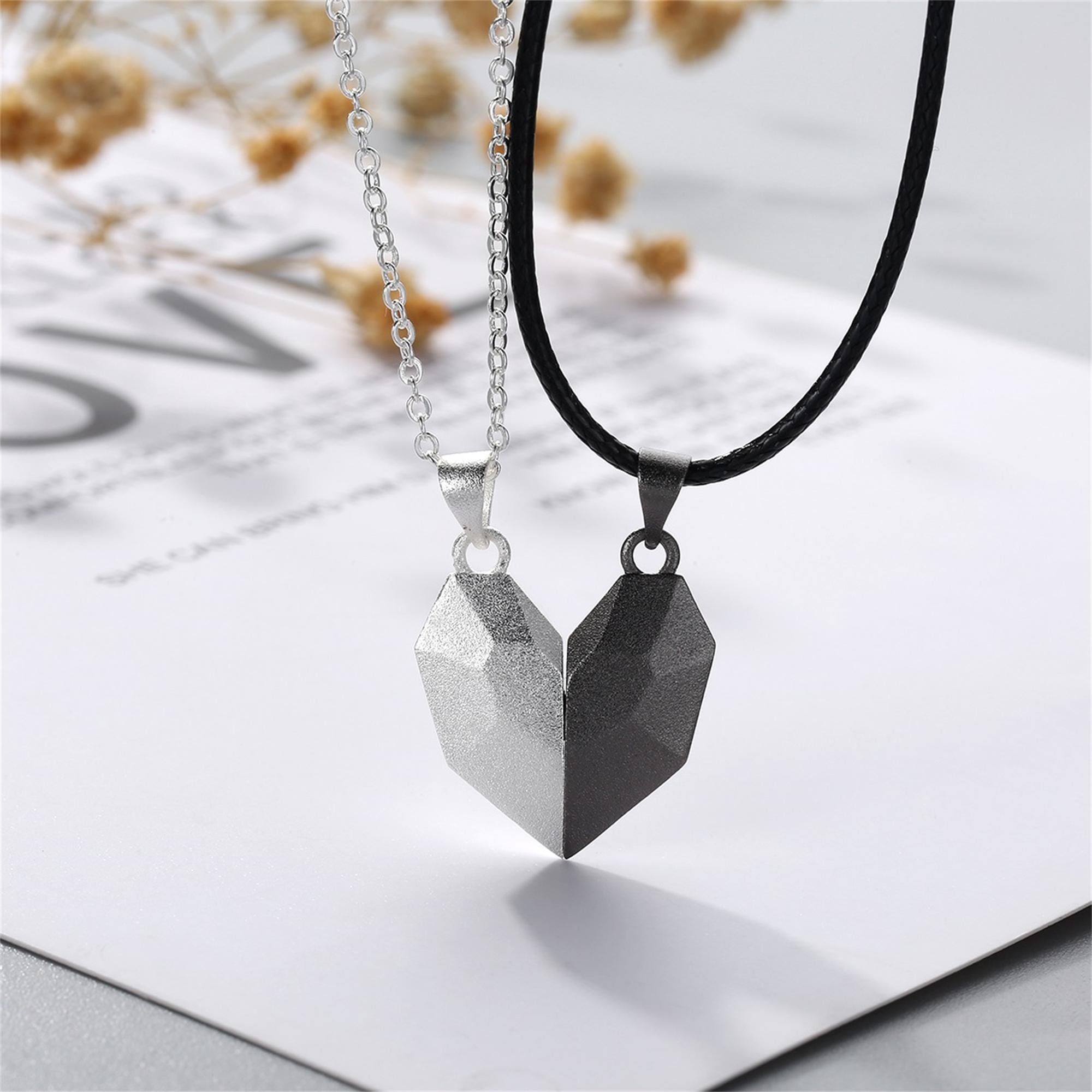 Conjunto de collares magnético - Magnetic Couple Matching Necklaces reseña y precio